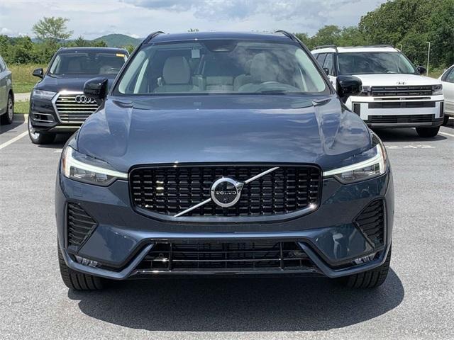 new 2025 Volvo XC60 car, priced at $61,410