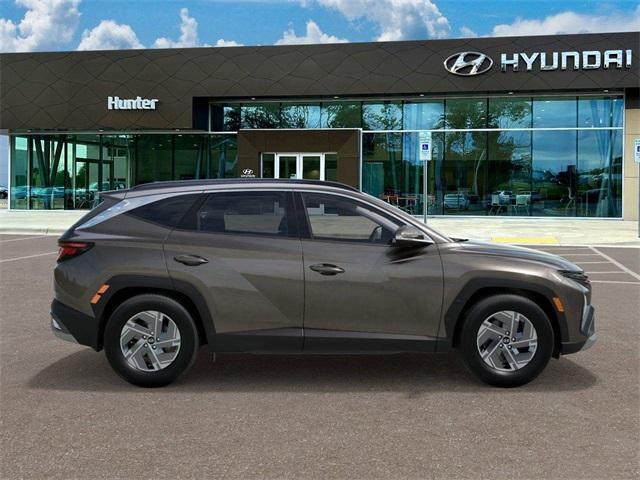 new 2025 Hyundai TUCSON Hybrid car, priced at $34,225