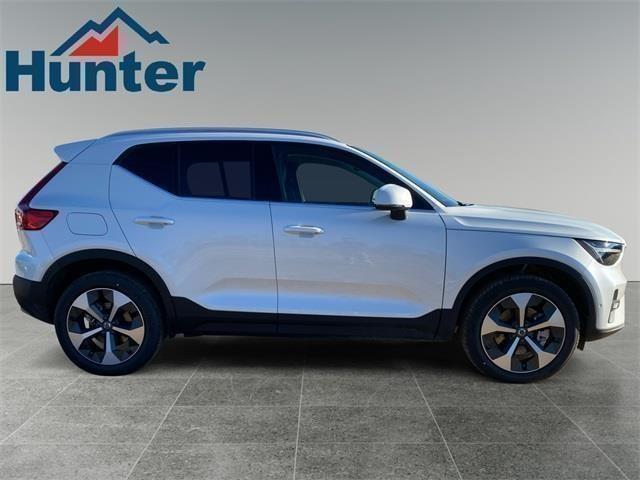 new 2025 Volvo XC40 car, priced at $47,315