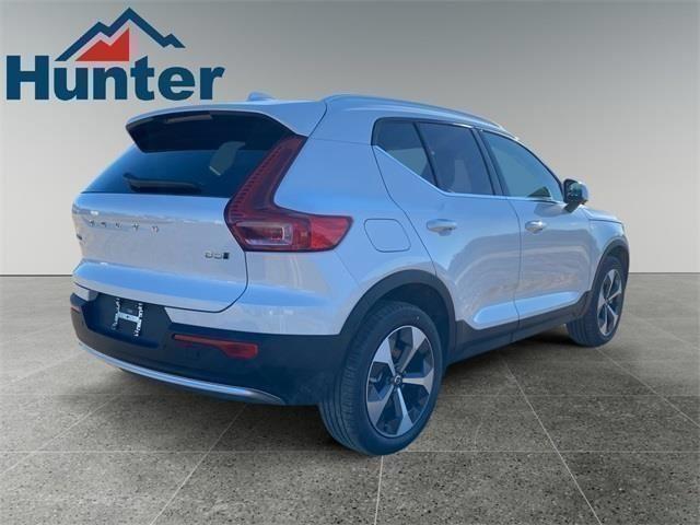 new 2025 Volvo XC40 car, priced at $47,315