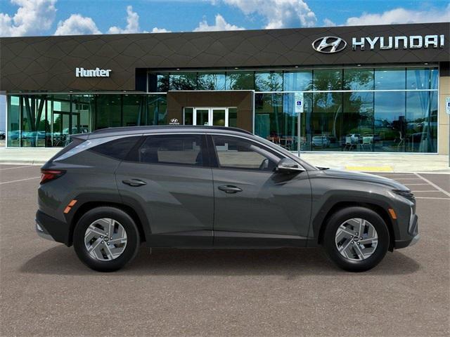 new 2025 Hyundai TUCSON Hybrid car, priced at $33,746