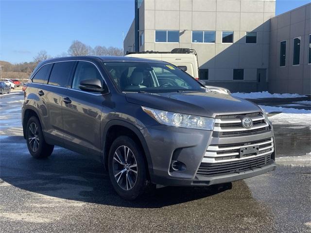 used 2019 Toyota Highlander car, priced at $18,995