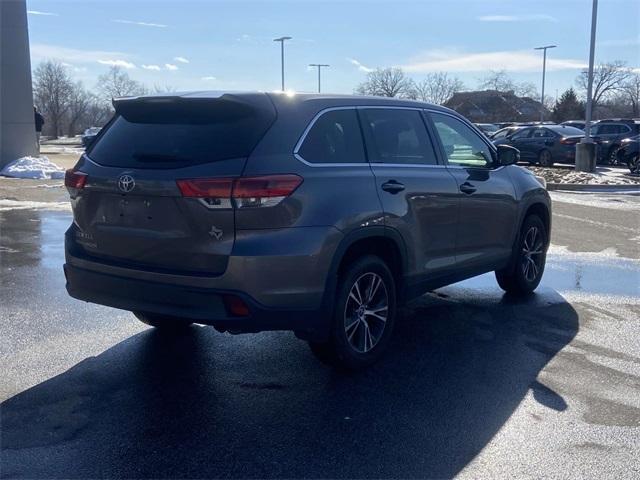 used 2019 Toyota Highlander car, priced at $18,995