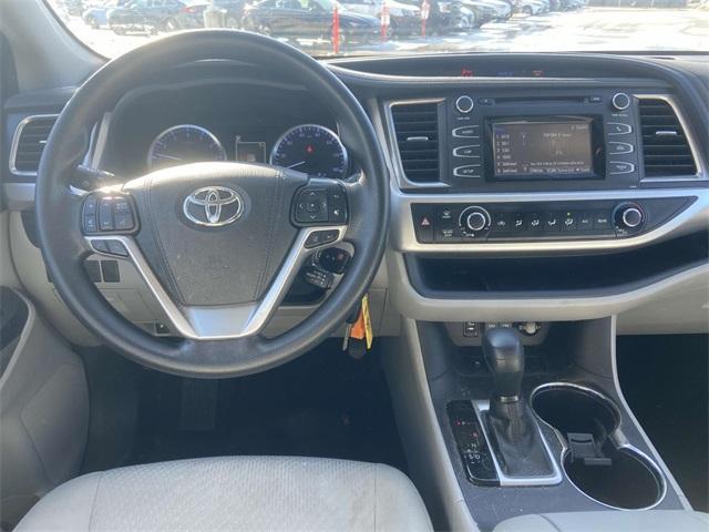 used 2019 Toyota Highlander car, priced at $18,995