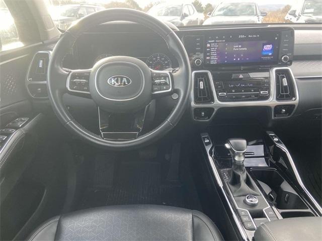 used 2021 Kia Sorento car, priced at $27,645