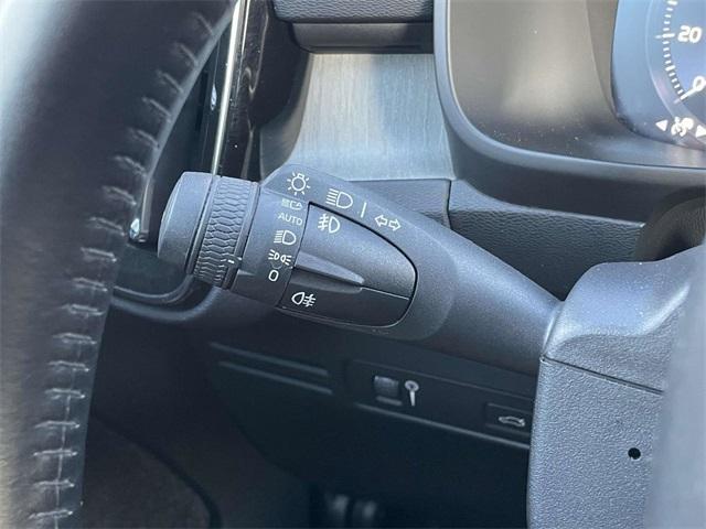 used 2019 Volvo XC40 car, priced at $24,761