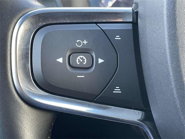 used 2019 Volvo XC40 car, priced at $24,761