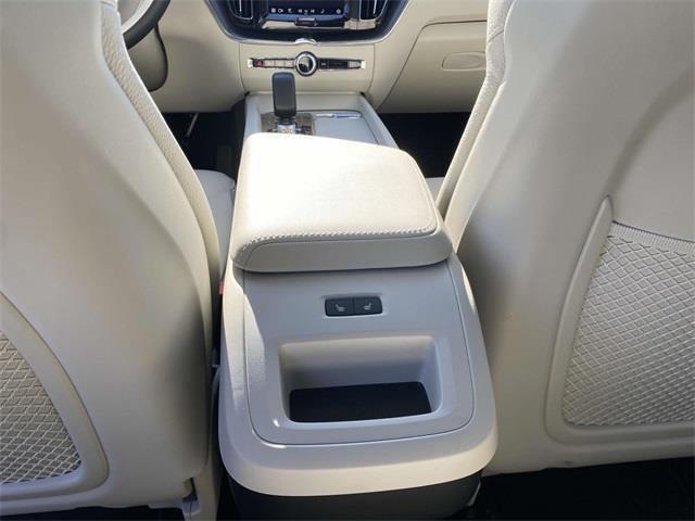 new 2025 Volvo XC60 car, priced at $48,895