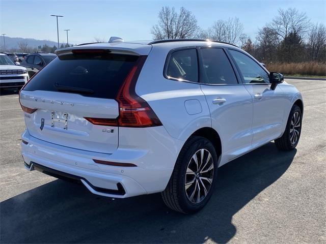 new 2025 Volvo XC60 car, priced at $49,895