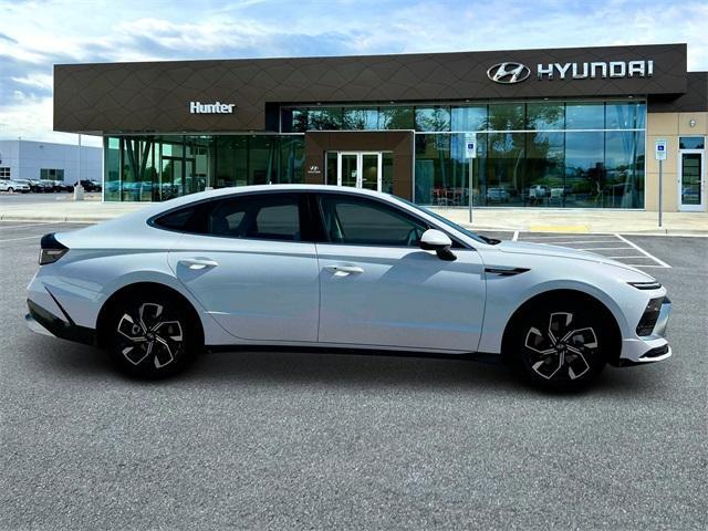 new 2025 Hyundai Sonata car, priced at $28,460
