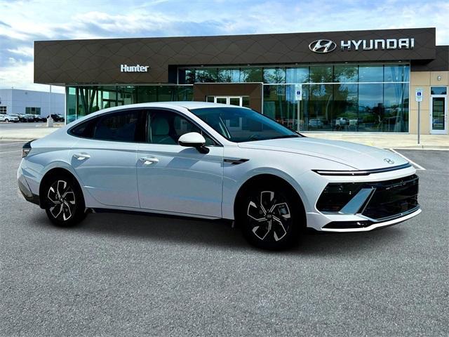 new 2025 Hyundai Sonata car, priced at $28,460