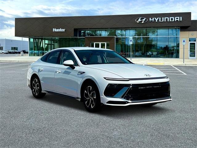 new 2025 Hyundai Sonata car, priced at $28,460