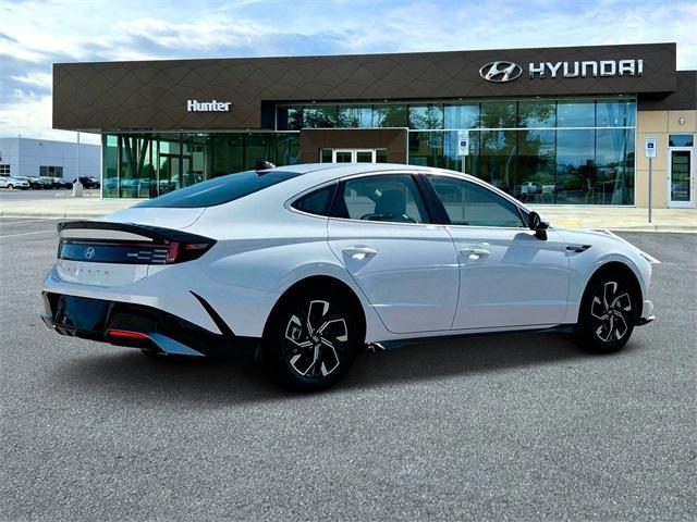new 2025 Hyundai Sonata car, priced at $28,460