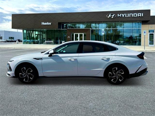 new 2025 Hyundai Sonata car, priced at $28,460