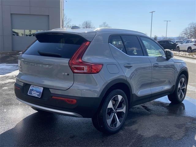 new 2025 Volvo XC40 car, priced at $45,015