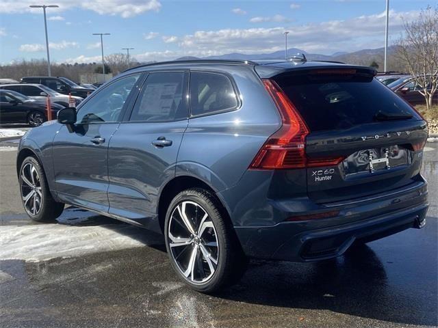 new 2025 Volvo XC60 car, priced at $59,135