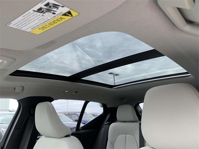 new 2025 Volvo XC40 car, priced at $51,565