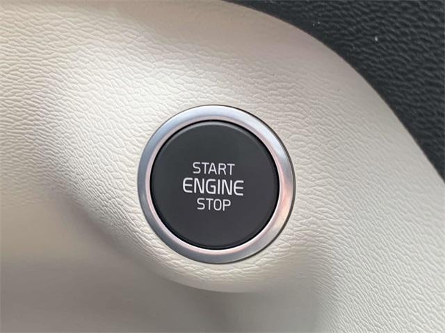 new 2025 Volvo XC40 car, priced at $51,565