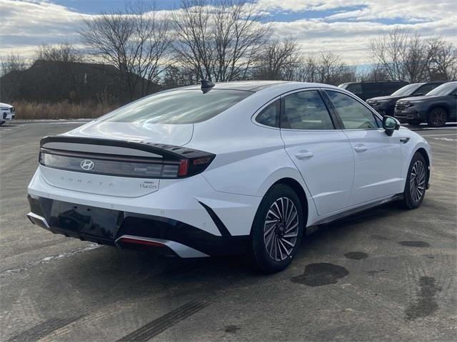 new 2025 Hyundai Sonata Hybrid car, priced at $38,279