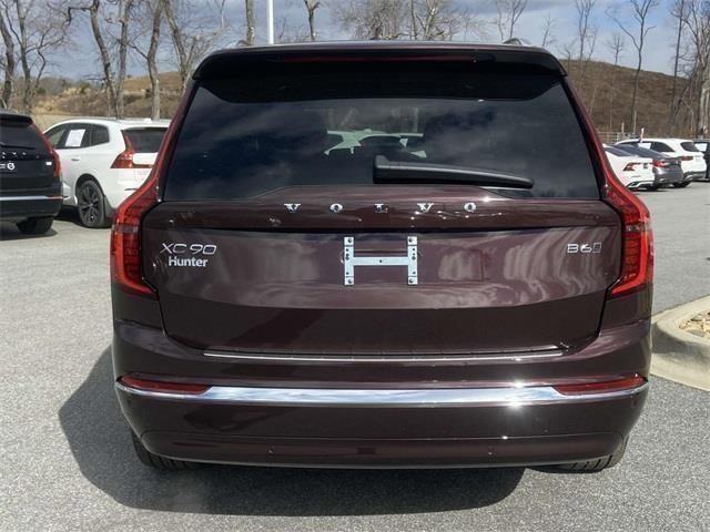 new 2025 Volvo XC90 car, priced at $75,905