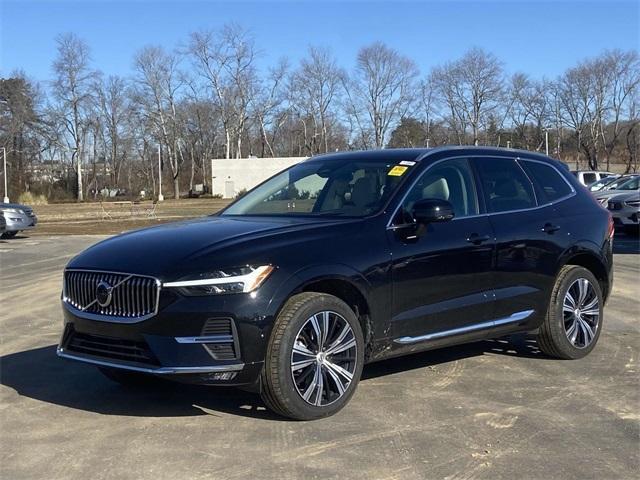 used 2022 Volvo XC60 car, priced at $37,594