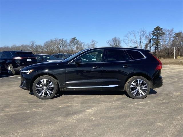 used 2022 Volvo XC60 car, priced at $37,594