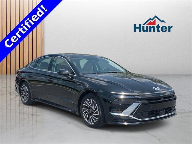 used 2025 Hyundai Sonata Hybrid car, priced at $32,363