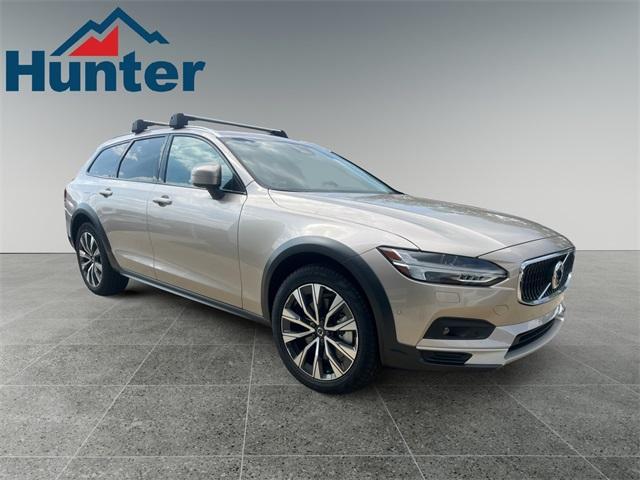 new 2024 Volvo XC60 Recharge Plug-In Hybrid car, priced at $63,713