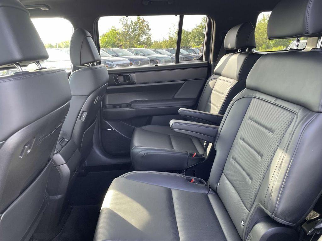 used 2025 Hyundai Santa Fe car, priced at $49,299