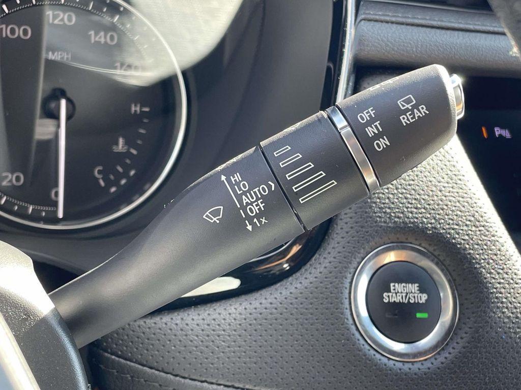 used 2020 Cadillac XT5 car, priced at $30,817