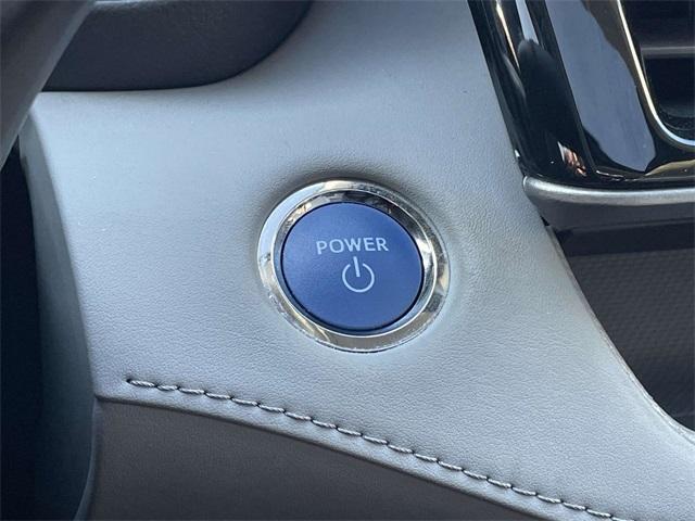 used 2022 Toyota Highlander Hybrid car, priced at $46,987