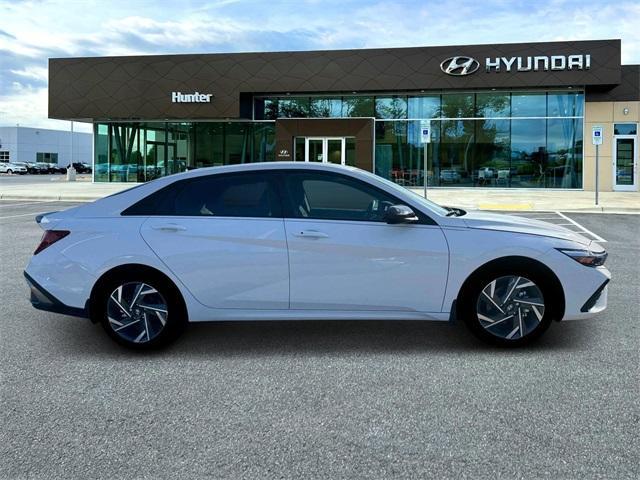 new 2025 Hyundai ELANTRA HEV car, priced at $28,495