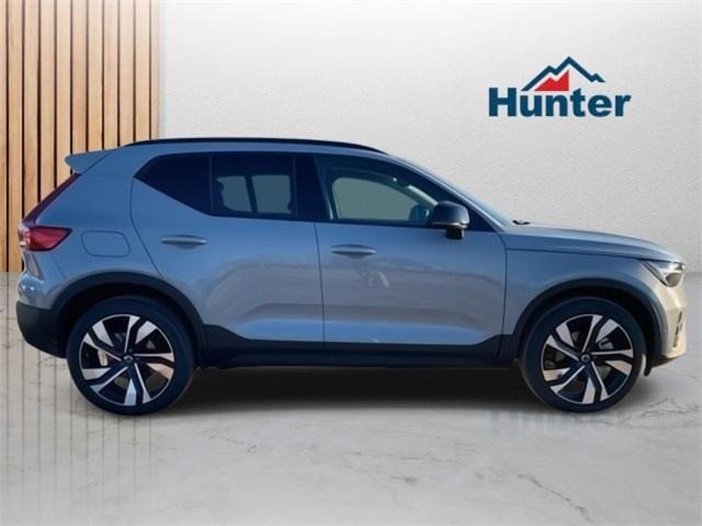 new 2025 Volvo XC40 car, priced at $48,790