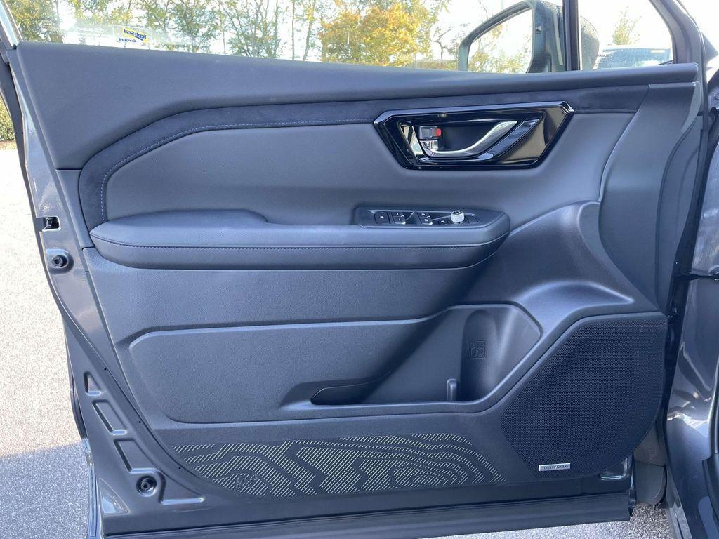 new 2025 Subaru Forester Hybrid car