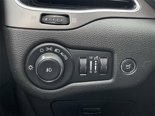 used 2019 Jeep Cherokee car, priced at $16,512