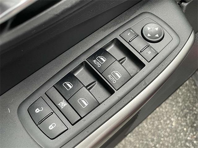 used 2019 Jeep Cherokee car, priced at $16,512