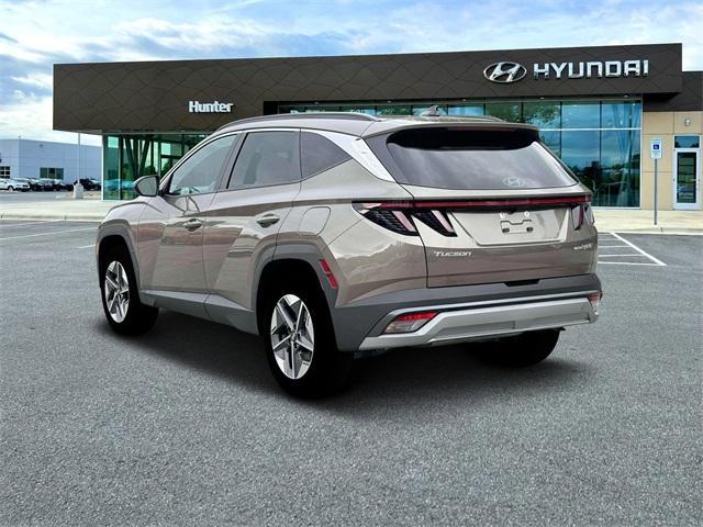new 2025 Hyundai TUCSON Hybrid car, priced at $37,190