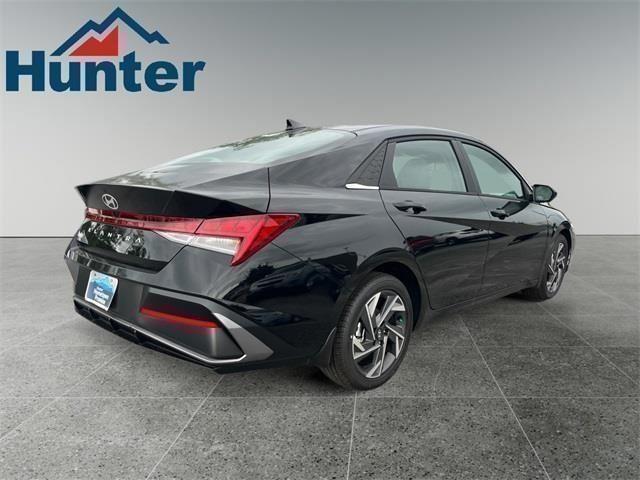 used 2024 Hyundai Elantra car, priced at $21,752