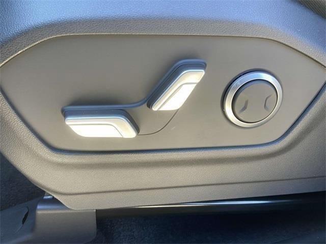 new 2025 Hyundai Santa Fe car, priced at $38,025