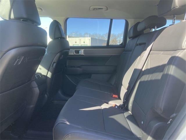 new 2025 Hyundai Santa Fe car, priced at $38,025