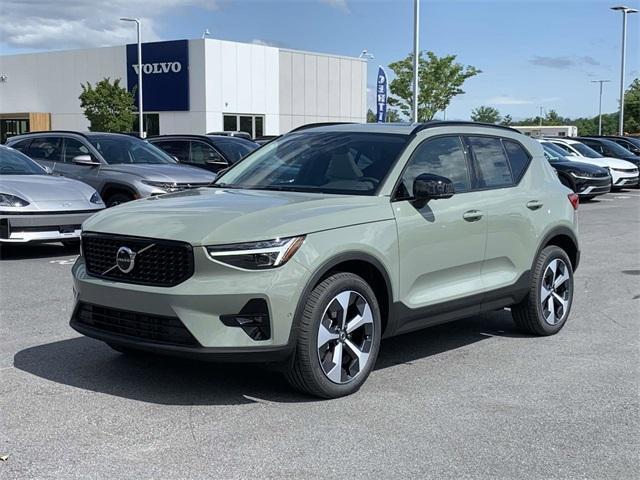 new 2025 Volvo XC40 car, priced at $46,335