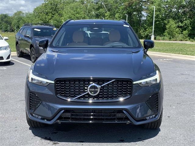 new 2025 Volvo XC60 car, priced at $61,260