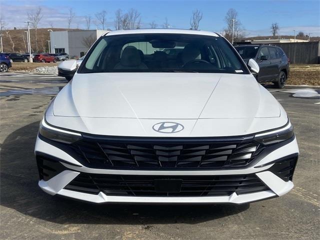 new 2025 Hyundai Elantra car, priced at $28,140