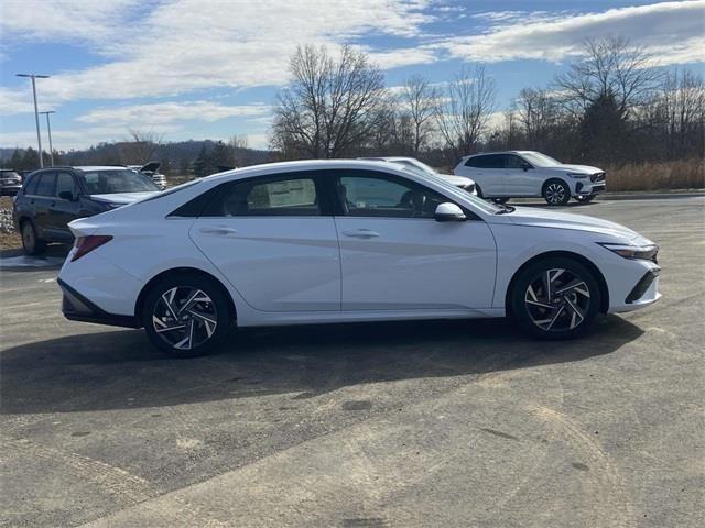 new 2025 Hyundai Elantra car, priced at $28,140