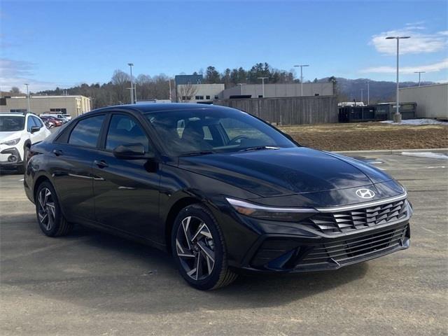 new 2025 Hyundai Elantra car, priced at $23,670