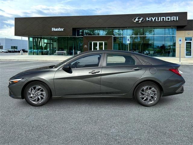 new 2025 Hyundai ELANTRA HEV car, priced at $25,985