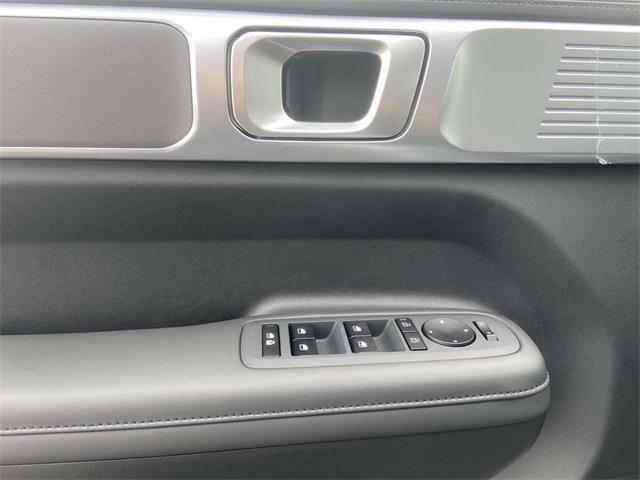 new 2025 Hyundai SANTA FE HEV car, priced at $39,365