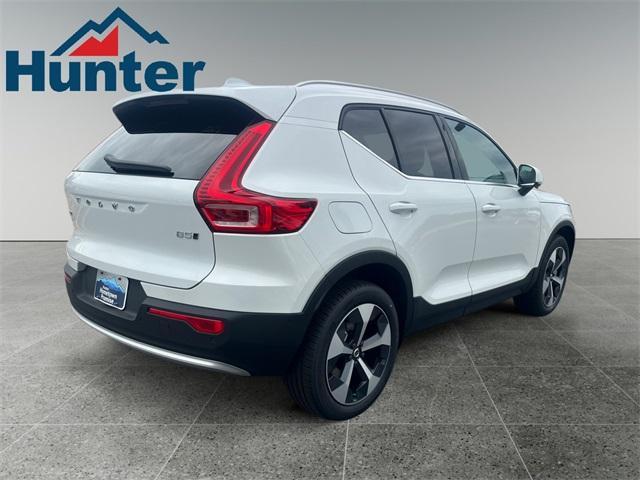 new 2025 Volvo XC40 car, priced at $46,815