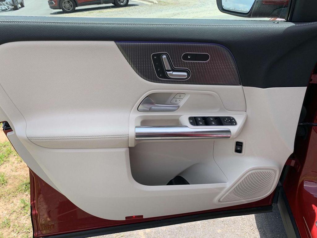 used 2022 Mercedes-Benz GLA 250 car, priced at $31,729