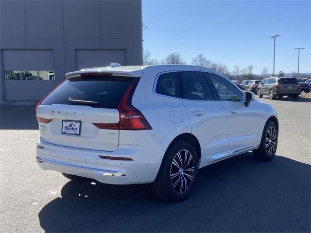 used 2022 Volvo XC60 car, priced at $34,490